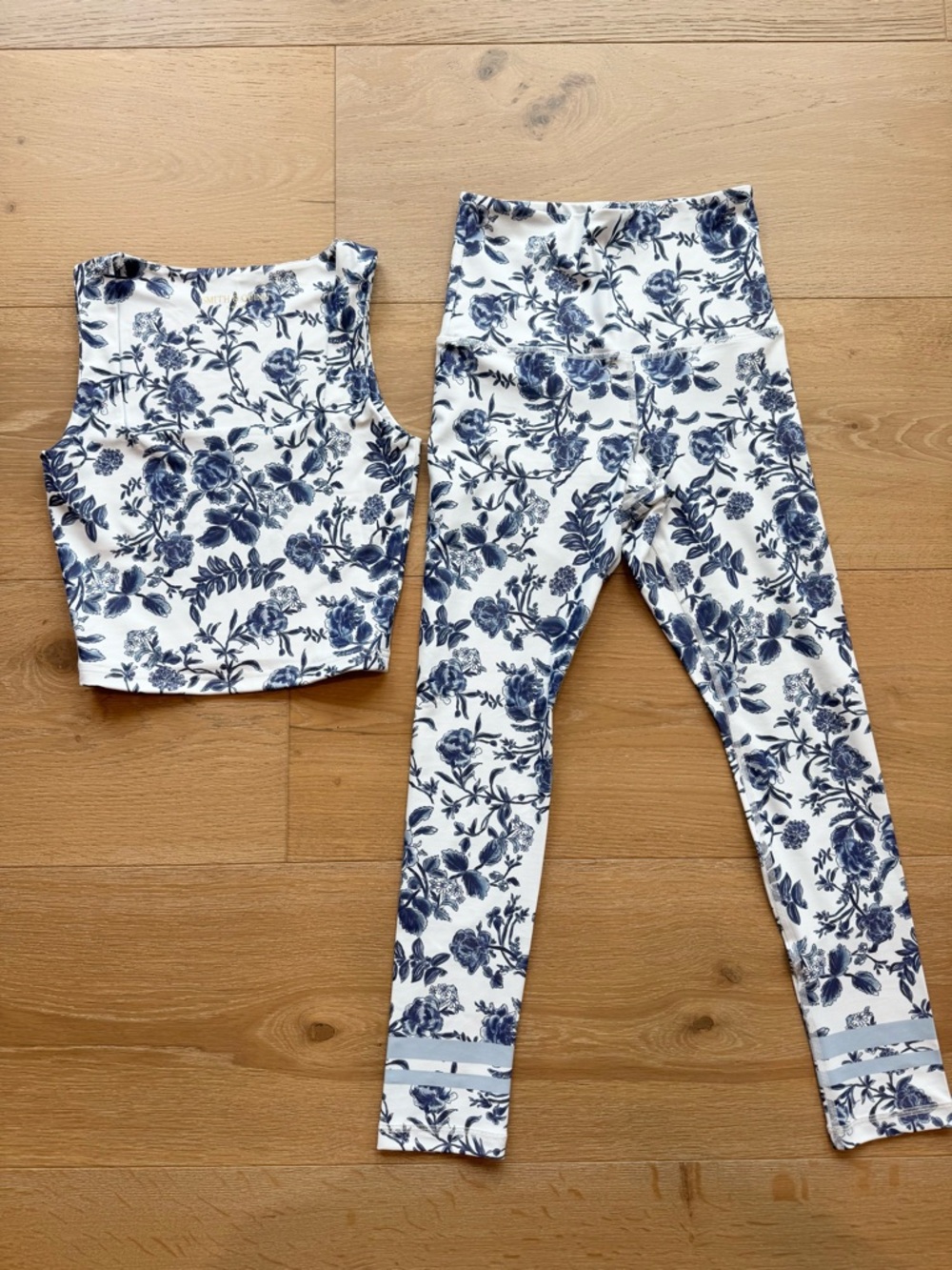 Smith & Quinn Activewear Maxine Crop Top and Goldie Legging